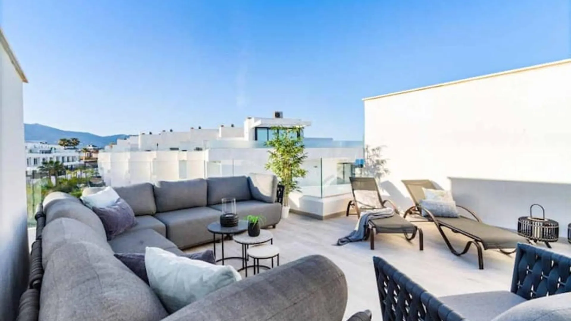 Fantastic Townhouse Near The Beach Malaga Spain